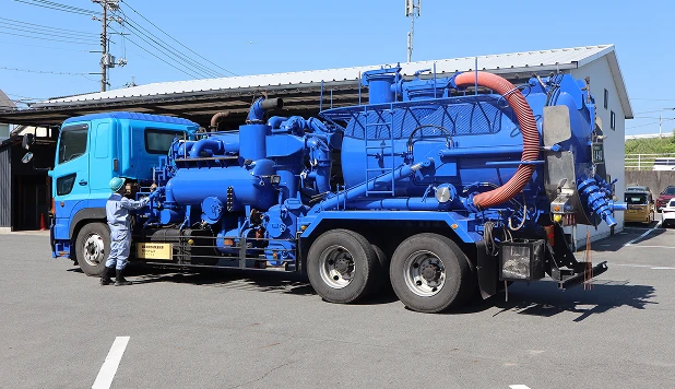 パッカー車・強力吸引車